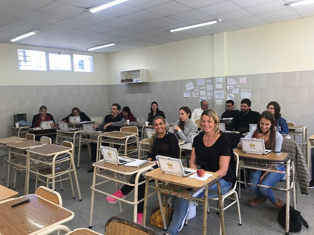capacitación, aula digital, aulas digitales, pizarra electrónica, instituto, adventista, paraná, entre rios